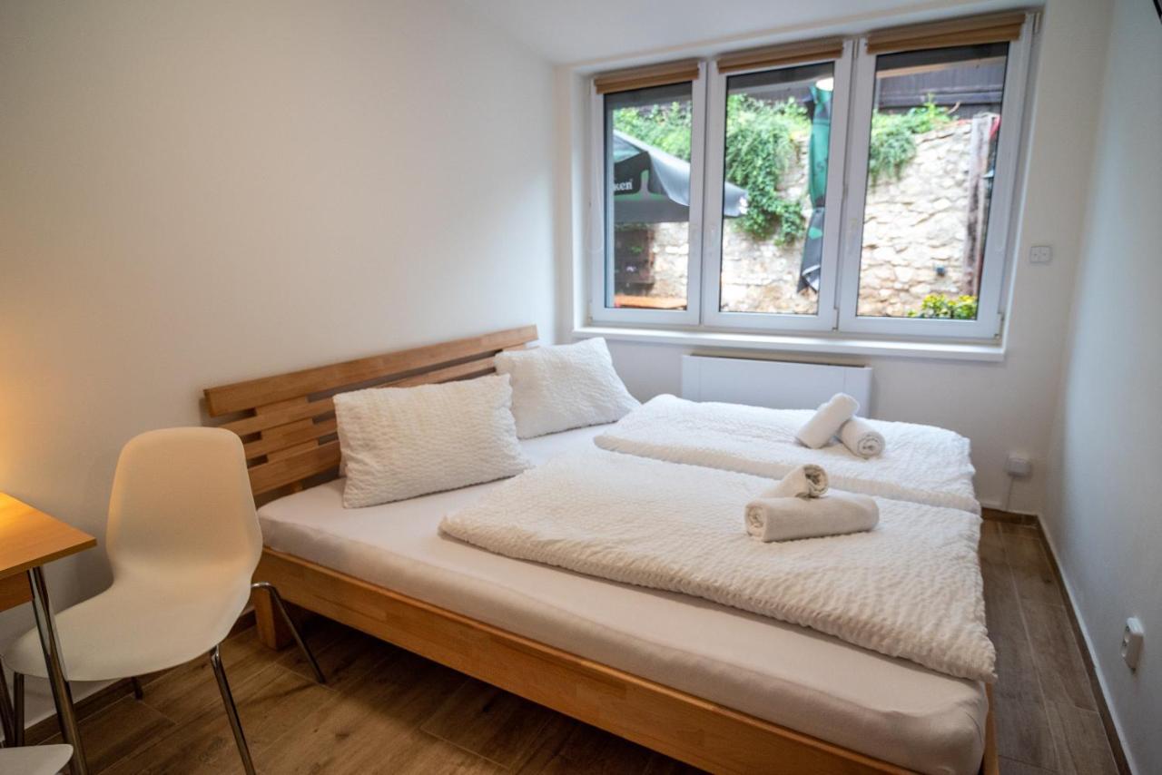 Mikulov - Inn - Hotel S Vinnym Sklepem Venuse Extérieur photo